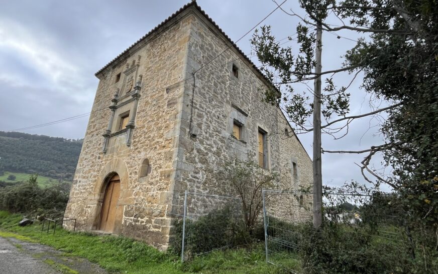 Las nuevas ‘Villas de Heras’ urbanizan el patrimonio histórico de la Torre de Alvarado