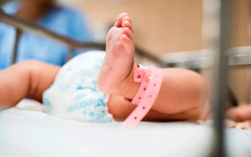 La caída de natalidad en Cantabria: “Se nos ha olvidado que los hijos nos pueden dar más momentos felices que gastos”