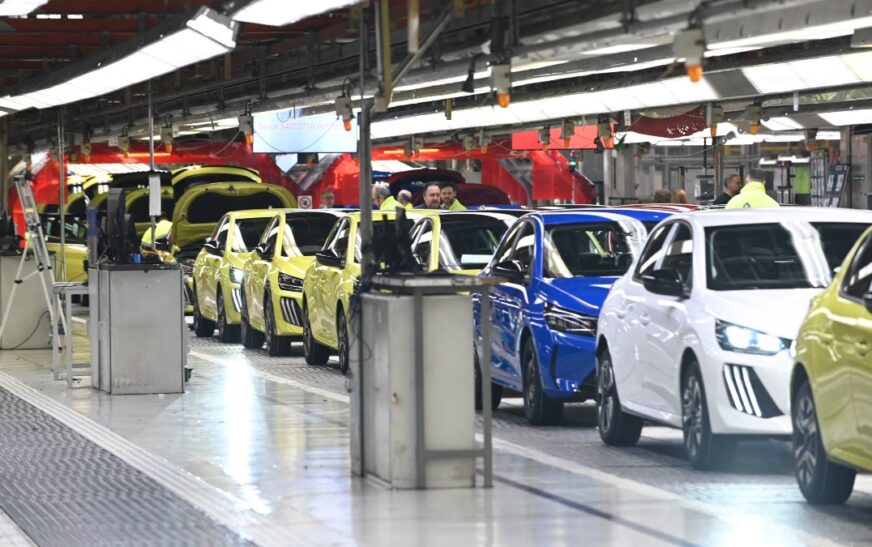 Europa elimina la prohibición de la combustión, pero consolida el coche eléctrico