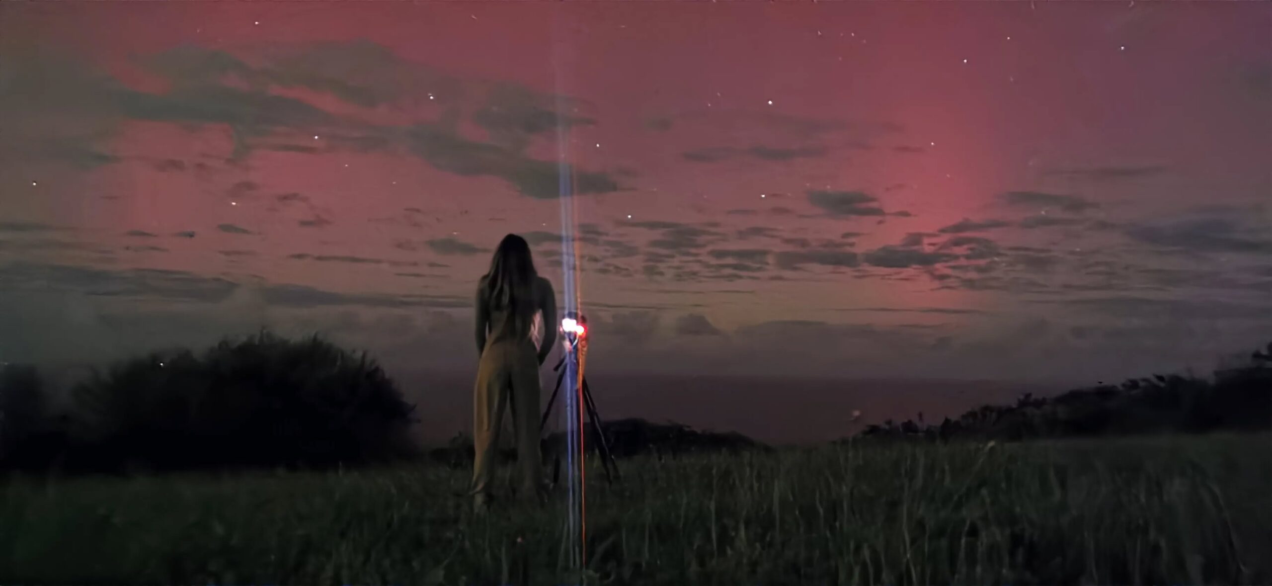 Las auroras boreales vuelven a iluminar el cielo de Cantabria: «Yo a lo mío, el universo a lo suyo»