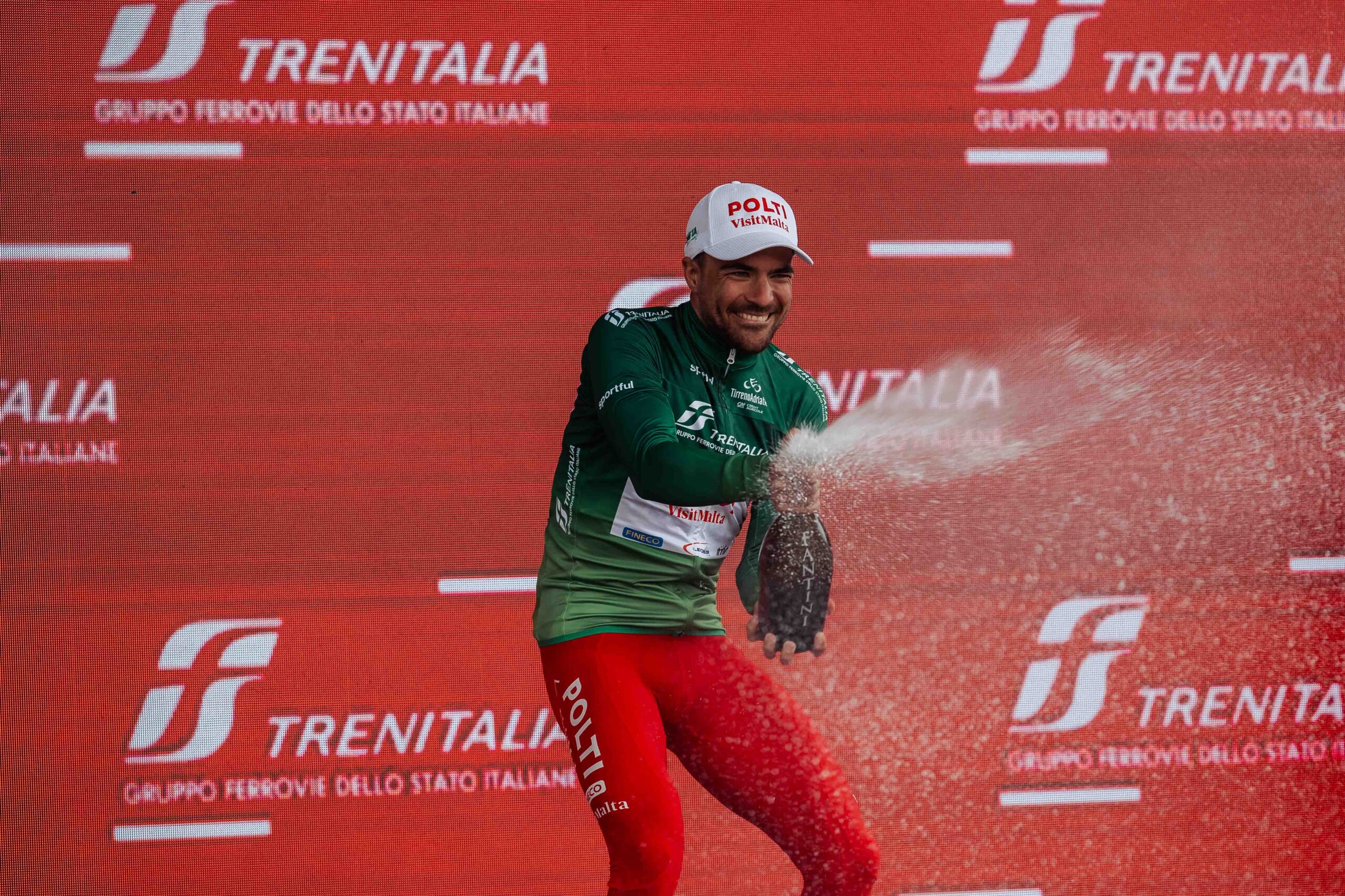 Diego Sevilla, preparado para su segundo Giro de Italia: «Quiero intentar estar en alguna fuga y luchar por ganar»