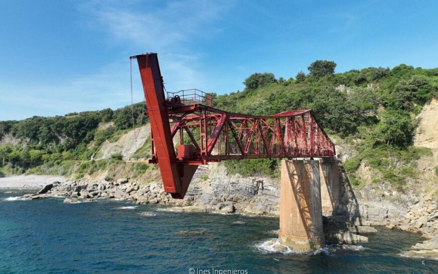 El cargadero de Dícido, de la ruina al balcón más espectacular del Cantábrico