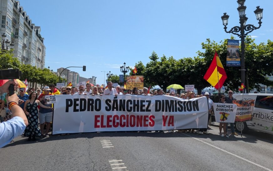 VOX Cantabria se suma a las concentraciones convocadas por la FEMP en apoyo a Ceuta