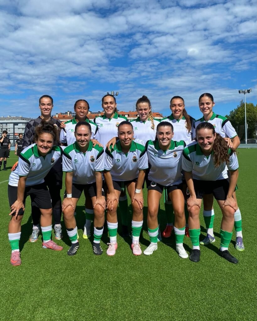 Racing Féminas durante su último amistoso de pretemporada