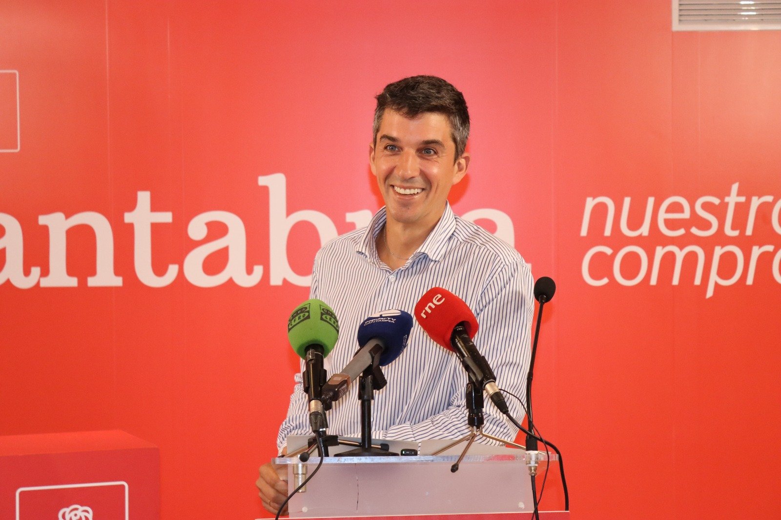 Daniel Fernández en rueda de prensa | Fuente: PSOE Cantabria