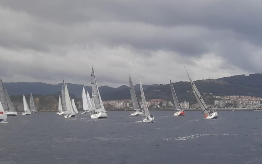 Mi Gabriela, Airam Cinco y Ziggy Stardust lideran la Vuelta a Cantabria a Vela antes de la etapa decisiva