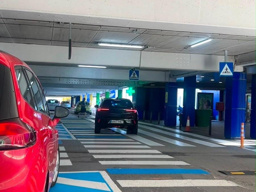 Vehículo utilizado para el robo | Fuente: RRSS