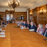 César Pascual dirigiendo el Encuentro sobre Políticas Sanitarias y Estado de las Autonomías en la UIMP | Fuente: Gobierno de Cantabria