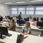 Participantes en los cursos de español para extranjeros organizados por el Ayuntamiento de Santander.