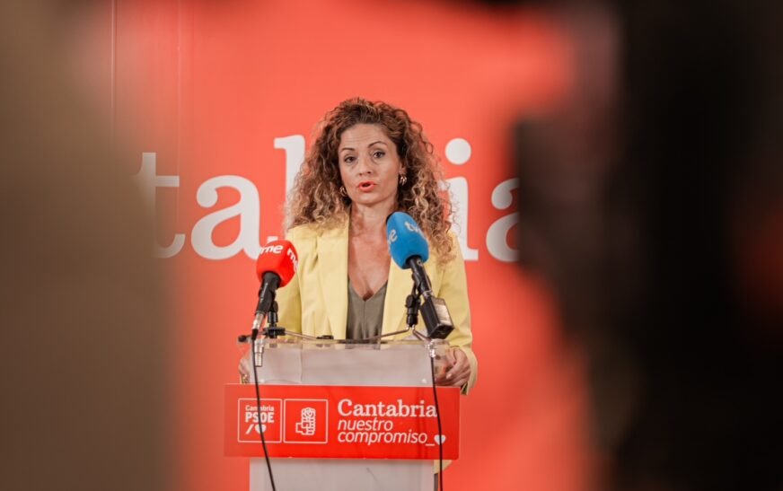 El PSOE critica el “timo millonario” del PP con la piscina de olas, un proyecto que pone el patrimonio natural de Cantabria “a merced de la especulación”