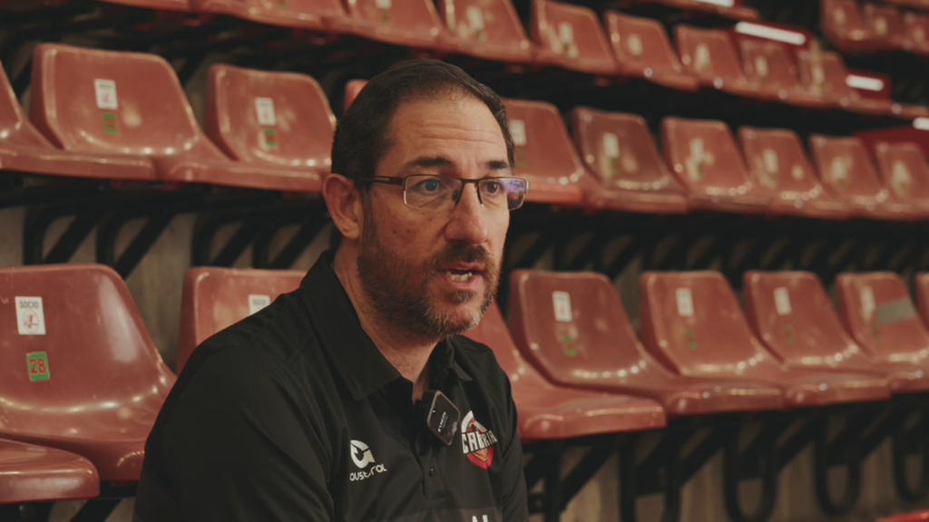 Lolo Encinas, entrenador del Grupo Alega Cantabria