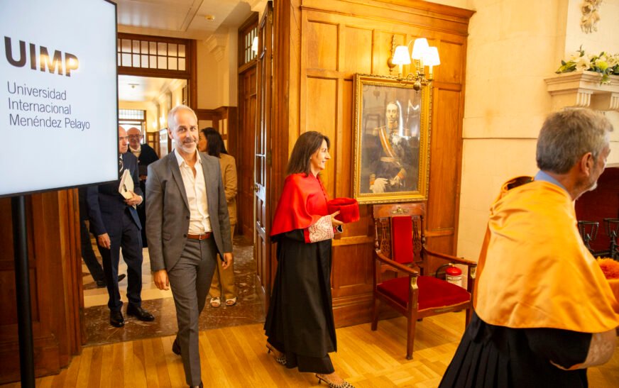 Silva anuncia más presupuesto para la UIMP en 2027 y reclama su neutralidad política