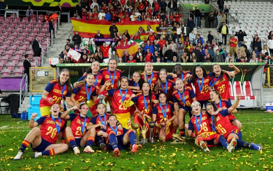 La castreña Daniela Agote se proclama campeona del mundo sub-20 con España