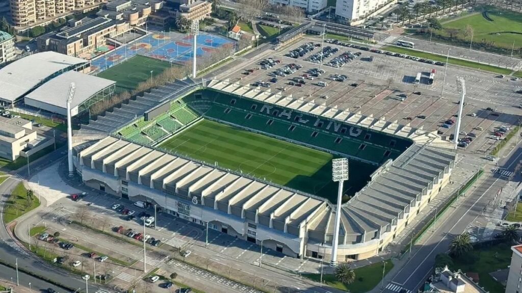 Vista aérea de los Campos de Sport de El Sardinero, estadio del Racing de Santander.