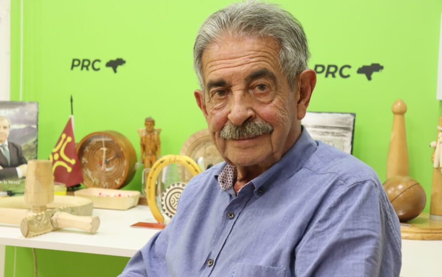 Miguel Ángel Revilla: «Si no es porque mi Gobierno se queda con el Racing, estaríamos jugando en Tercera»