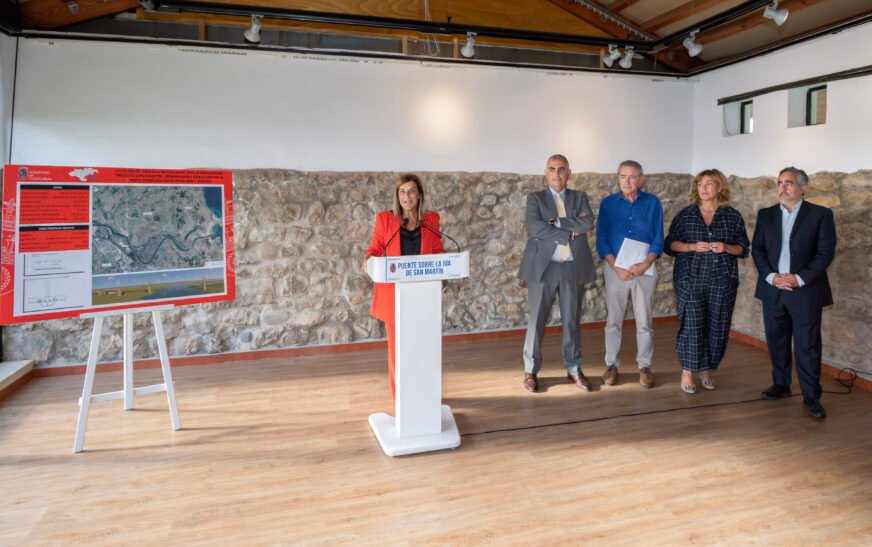 Buruaga anuncia la licitación de la carretera Requejada-Suances por 198 millones de euros