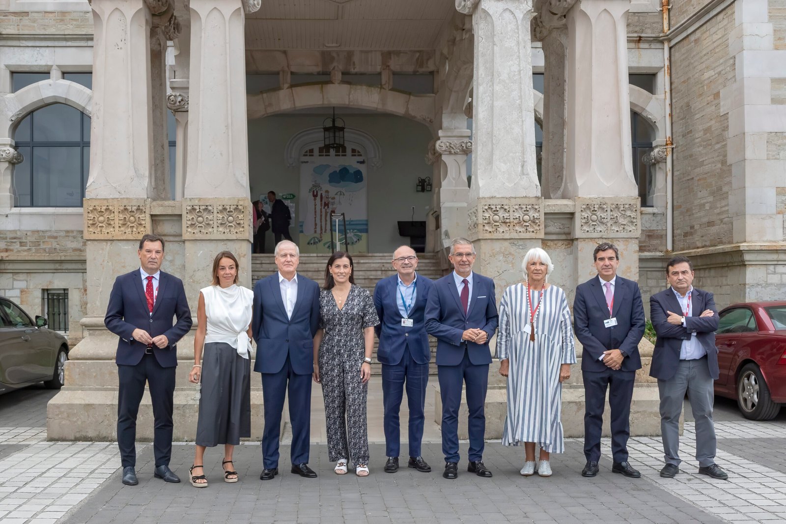 Autoridades y representantes del sector portuario durante la inauguración de la Semana Portuaria 2026 en la UIMP de Santander.