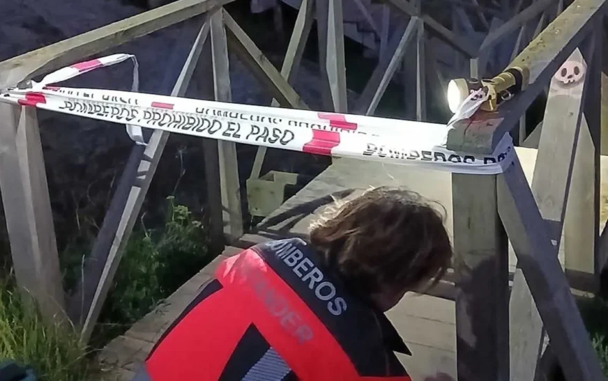 Santander cierra otra pasarela de la Senda Costera tras la tragedia de El Bocal y diez años después de plantearse su retirada