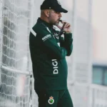 José Alberto López, entrenador del Racing de Santander, durante un entrenamiento del equipo.