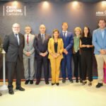 María José Sáenz de Buruaga, Roberto Media y Enrique Conde, junto a Isabel García Tejerina, José Luis Gil y otros participantes en el foro de sostenibilidad organizado por CEOE-CEPYME Cantabria