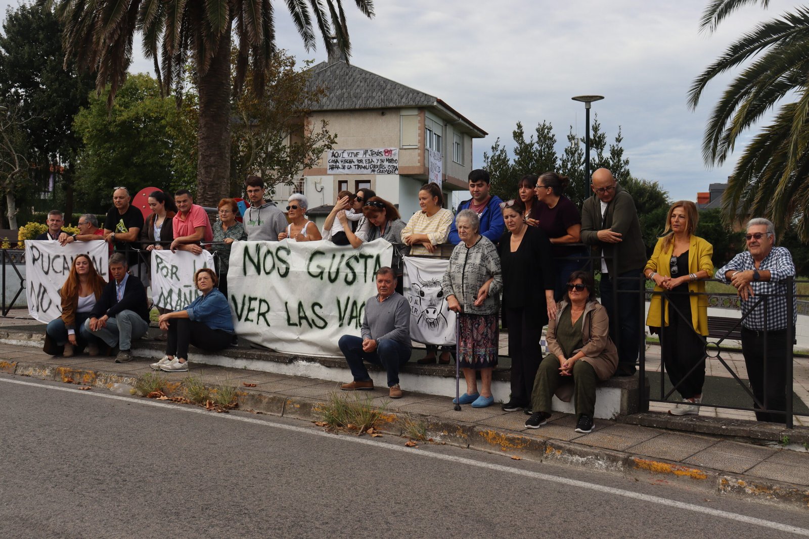 Los vecinos de Rucandial se organizan contra el PSIR: “Nos están intentando echar de nuestras viviendas”