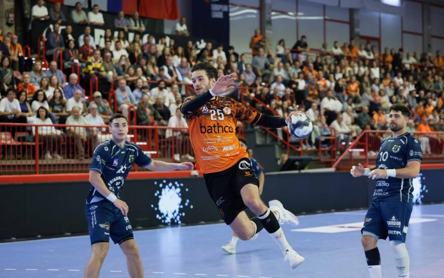 El Bathco Torrelavega busca levantarse ante el TTH Holstebro en Europa