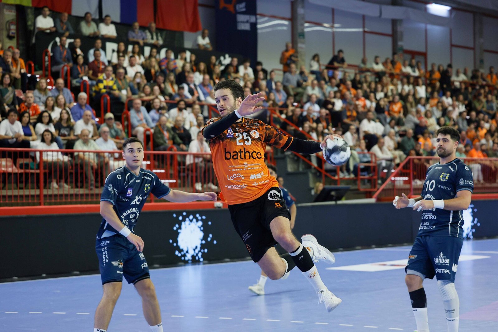El Bathco Torrelavega busca levantarse ante el TTH Holstebro en Europa