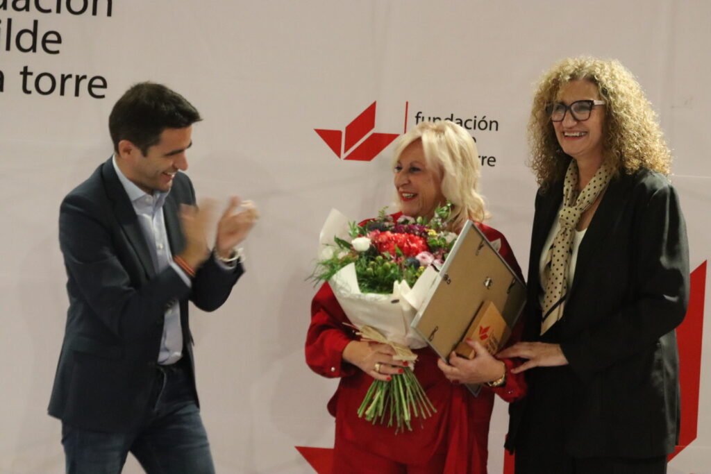 Mariluz Fernández recibe el Premio Matilde de la Torre 2026 junto a Pedro Casares y Paz de la Cuesta
