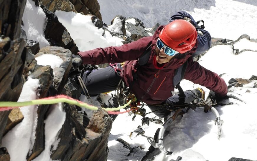 La alpinista cántabra Cristina Serna vuelve a «perderse» en los Andes: «La sensación de subir un nevado no se parece a nada cotidiano»